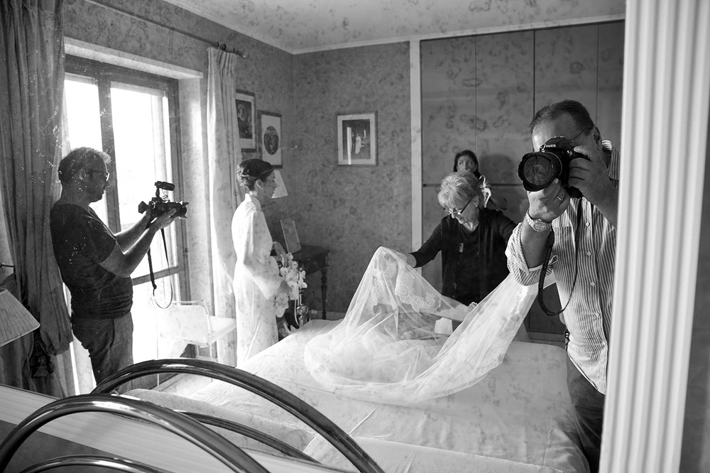 fotografia di matrimonio a casa degli sposi © Paolo iammarrone